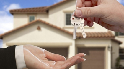 Piața imobiliară încetinește în prima jumătate a lui 2025