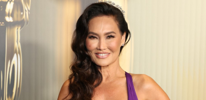 Ce bine arată Tia Carrere la 58 de ani! Actrița din „Vânătoarea de comori”, super sexy pe covorul roșu