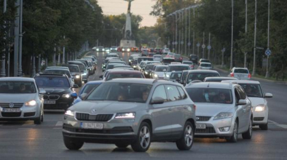 Bucureștenii respiră un aer tot mai toxic: 60% din poluare vine din trafic