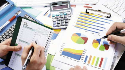 Rata anuală a inflaţiei a rămas la 4,9% în aprilie. Serviciile s-au scumpit cu 6,8% an la an, alimentele cu 5,5%, iar mărfurile nealimentare cu 3,5%