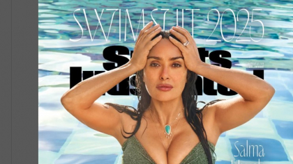Salma Hayek, model pentru costume de baie la 58 de ani