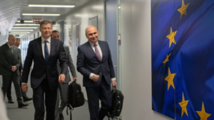 Mesajul transmis de Ilie Bolojan de la Bruxelles, după ce în țară s-au intensificat discuțiile despre demisia sa