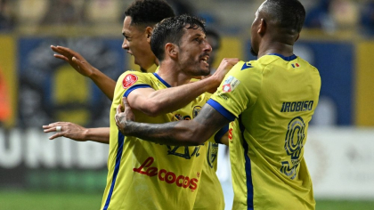 Cinci echipe „tremură” în Superligă. Ce club de tradiție riscă retrogradare