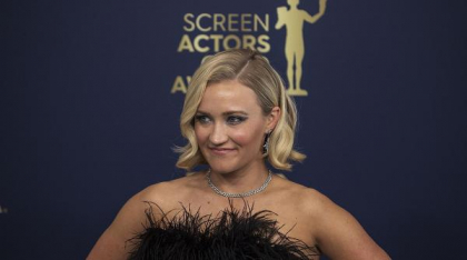 Actrița Emily Osment din serialul „Hannah Montana” a divorțat de muzicianul Jack Farina