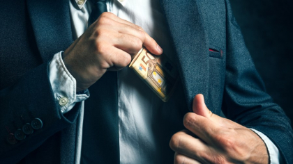 Decizie ÎCCJ. Nu orice încălcare a incompatibilităților este infracțiune de corupție: „Legiuitorul a urmărit să stabilească sancțiuni graduale”