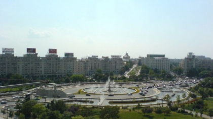 Un segment din Piața Unirii se va închide de sâmbătă dimineață. Fântânile arteziene vor fi demontate bucată cu bucată
