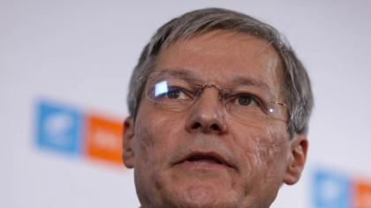 Dacian Cioloș este „în cărți” pentru șefia unui serviciu de informații. Nicușor Dan: „O să mă consult cu partidele”