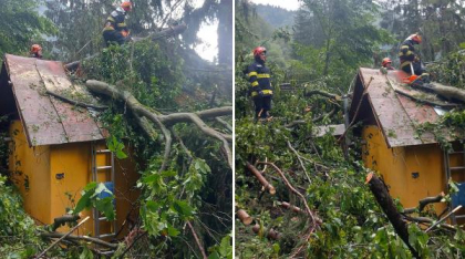 Zeci de turişti sunt blocați în refugii, pe munte, după furtuna din Sinaia: Curentul e întrerupt, instalațiile pe cablu nu funcționează