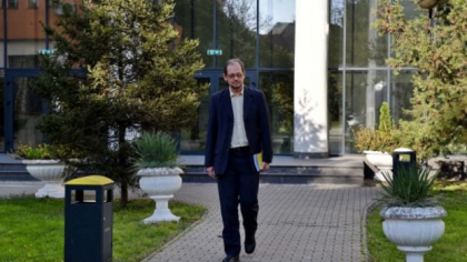 Povestea emoționantă a unui profesor universitar din Oradea, nevăzător: „Cu fiecare înfrângere, m-am bucurat că nu a fost mai rău”