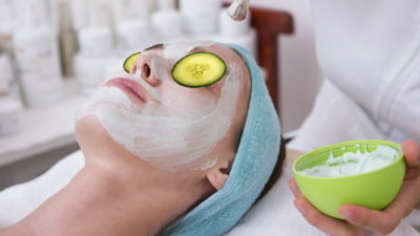 Un dermatolog dezvăluie 3 obiceiuri de îngrijire a pielii care duc la riduri și pete pigmentare. Care este cea mai frecventă greșeală