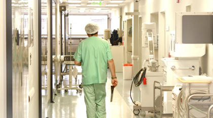 Nouă alertă medicală în România! Zeci de studenți au fost expuși la acest virus