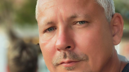 Zsolt Vago, vechi cameraman al Pro TV, a murit în timpul unei expediții în Nepal. „Dumnezeu să te aibă în pază, să-ți fie cu drumeții faine, cum îți plăceau!”