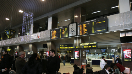 Patru zboruri anulate pe Otopeni din cauza închiderii spațiului aerian din Orientul Mijlociu