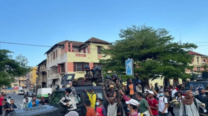 VIDEO Furia Gen Z se extinde. Lovitură de stat în Madagascar, armata s-a alăturat protestatarilor