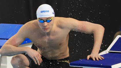 După mașină de fiță, David Popovici are și ceas de firmă. Înotătorul a plecat relaxat la Campionatul Mondial din Singapore