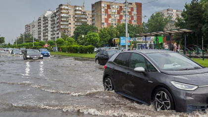 Cod Roșu în București: zonele predispuse riscului de inundații. Primarul Capitalei le cere locuitorilor să evite deplasările