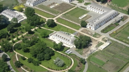 Cum arată domeniul lui Viktor Orbán: „Monument istoric nu e, unitate agricolă nu e, dar lux în exces există din plin” FOTO/VIDEO