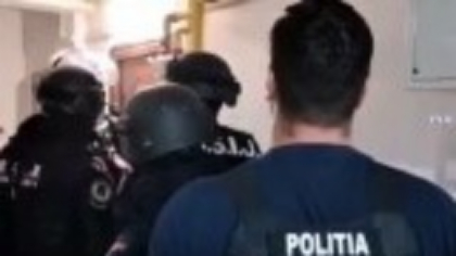 Operațiunea "Ziua Z". Peste 260 de percheziții pentru destructurarea unor grupări infracționale organizate. VIDEO