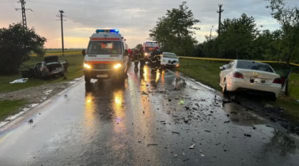Accident groaznic în Timiș: O femeie a murit, iar alte 4 victime au ajuns în spital