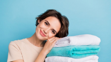 Cum să speli prosoapele astfel încât să fie moi și proaspete ca cele dintr-un SPA de lux. Un truc simplu pentru o spălare mai bună, fără efort