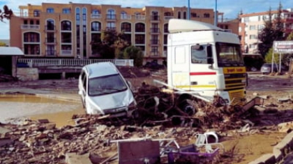 Bulgaria, devastată de ciclonul Barbara. Inundații, alunecări de teren și ninsori abundente provoacă haos. Trei persoane și-au pierdut viața VIDEO