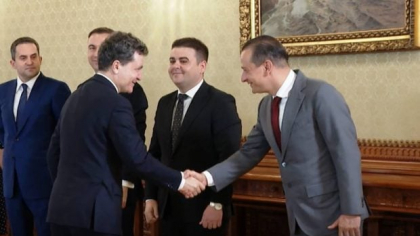 Gluma pe care a făcut-o Nicușor Dan când i-a strâns mâna lui Daniel Băluță la Palatul Cotroceni