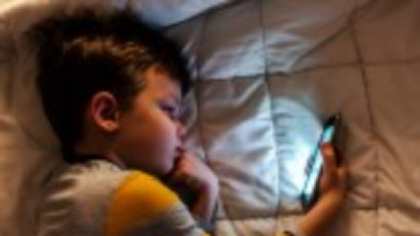 Guvernul din Ţările de Jos vrea să interzică accesul copiilor mai mici de 15 ani pe reţelele sociale