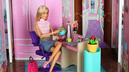 Controversa Barbie cu inteligență artificială. Un psiholog explică momentul în care apare pericolul
