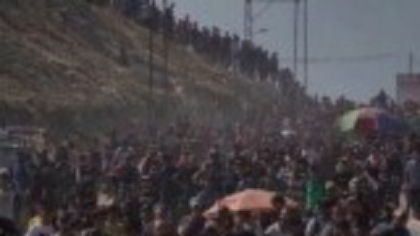 Mii de palestinieni revin în nordul Fâșiei Gaza, în urma armistițiului cu Israelul. „Casele sunt complet distruse”