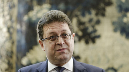 Şeful RA-APPS, cu salariu de aproape un milion de euro anual, criticat de Dragoş Anastasiu. Reacţia instituţiei