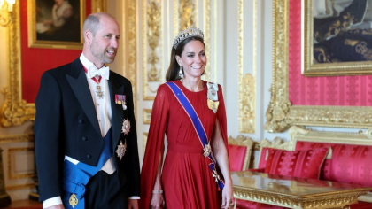 Ce semnificație APARTE are accesoriul purtat de Prințesa Kate la banchetul dat în onoarea lui Emmanuel Macron