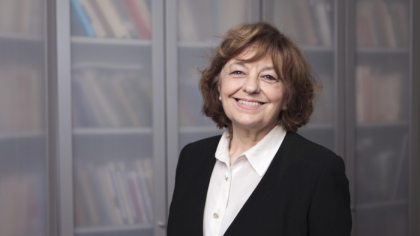 TVA mai mare la cărți decât impozitul pe jocuri de noroc: Ana Blandiana trage un semnal de alarmă
