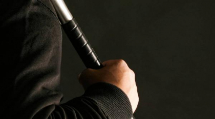 Gruparea neonazistă „Unitatea 731” zburdă liberă în online și îi amenință cu moartea pe Ilie Bolojan și pe jurnaliști
