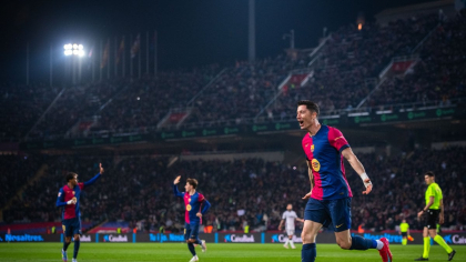 Robert Lewandowski a revenit la antrenamentele Barcelonei