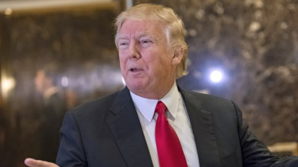 Trump vrea să invoce legea antiinsurecţie pentru a putea trimite mai mulţi militari în oraşele americane, în încercarea de a pune capăt protestelor la adresa sa. „Dacă oamenii ar fi ucişi şi guvernatorii sau primarii ne-ar opri, aş face asta”