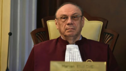 CCR a stabilit că declarațiile de avere și de interese nu trebuie să includă și bunurile, și veniturile soților și copiilor. Decizia nu poate fi atacată