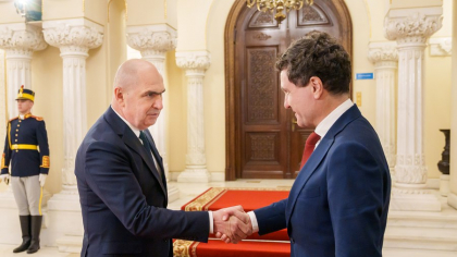 Lui Nicușor Dan i s-a propus o vilă de protocol unde i-ar putea fi vecin Ilie Bolojan. Pe spune despre reducerea salariului său