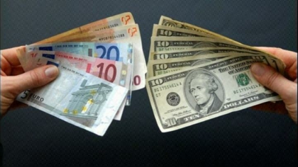 Euro prinde avânt pe fondul haosului economic din SUA: Protecționismul american slăbește dolarul