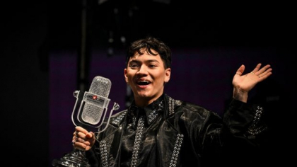 Cine este Johannes Pietsch, artistul care a câștigat Eurovision 2025. A copilărit în Dubai, iar mama lui a fost bucătăreasă