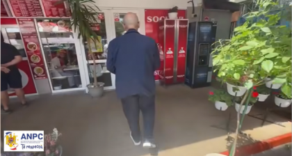 Ce probleme a descoperit Cristian Popescu Piedone la celebra shaormerie Socului din București: „Vine omul cu centimetrul să măsoare shaorma?”