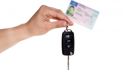 Trebuie să schimbe permisul auto categoria B. Acești șoferi n-au drept de circulație. Limită în Codul Rutier