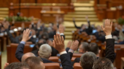 Ruperea coaliției complică și mai mult situația României, după alegerile prezidențiale. Cinci scenarii în cazul în care George Simion preia Palatul Cotroceni