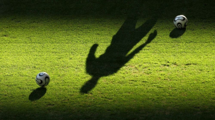 Fotbalist „călcat” de hoţi. Prejudiciu mare