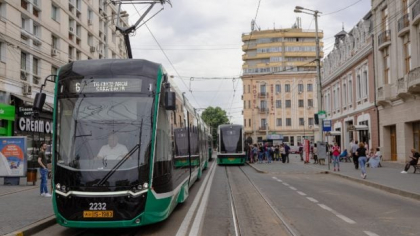 Electricienii s-au speriat de ce au descoperit pe computerele de bord ale tramvaielor noi din Iași