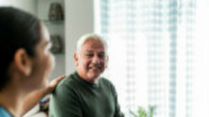 Metoda prin care un vârstnic din Austria a fost păcălit de un cuplu de români. Le-a transferat 150.000 de euro în cont