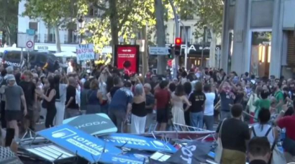 Protestele pro-Palestina au devenit violente la Madrid. Între manifestanţi şi poliţişti au avut loc ciocniri, iar Turul Spaniei, anulat