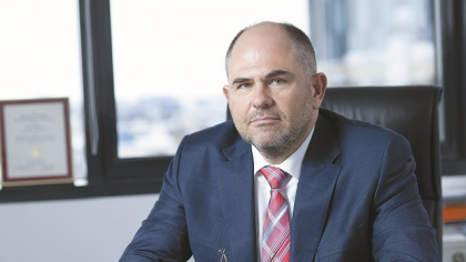 Riscă România soarta Greciei din anii de criză? Sergiu Oprescu, UniCredit Bank România: Avem nevoie de un "moment Draghi" pentru a restabili foarte rapid credibilitatea externă