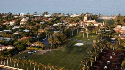 Cât costă să fii vecin cu Donald Trump: prețul exorbitant cerut pe o casă aflată la doar câteva minute de Mar-a-Lago