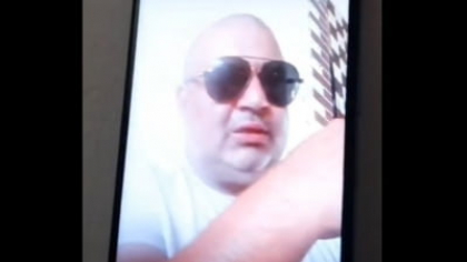 Un individ care a amenințat cu moartea polițiștii pe TikTok s-a trezit cu mascați la poartă. Bărbatul a fost arestat pentru 30 de zile VIDEO