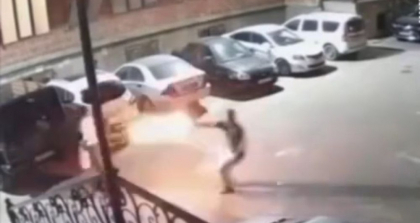 Miracol! Împușcat de cinci ori, un luptător profesionist l-a pus la pământ pe atacator. Videoclipul viral